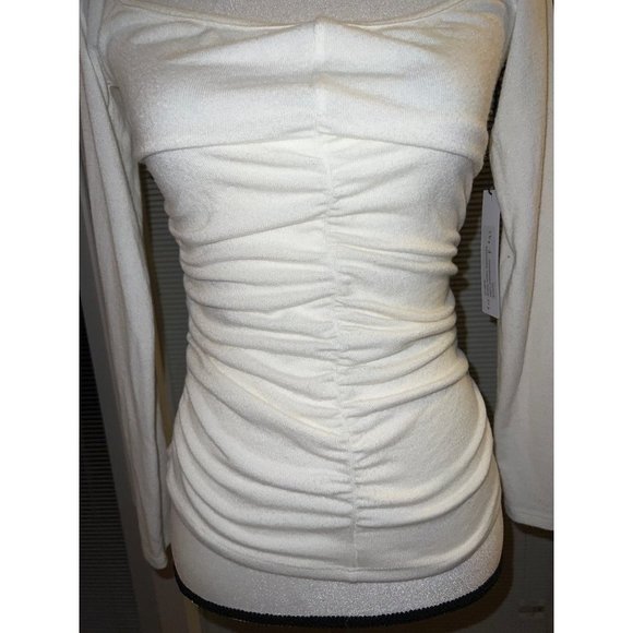 Red Haute White Scoop Neck Ruched Knit Top NWT— SMALL - Picture 3 of 8